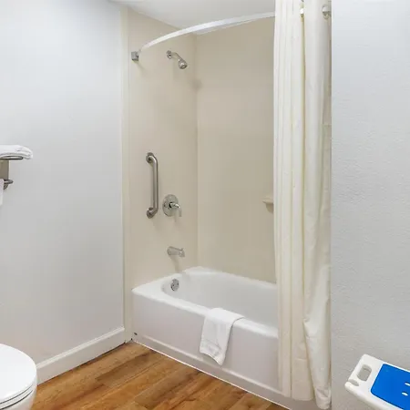 Best Western Central Inn Savannah Esterno foto